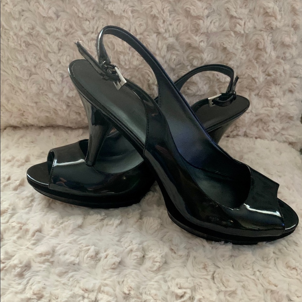 Nine West sling back peep toe pumps